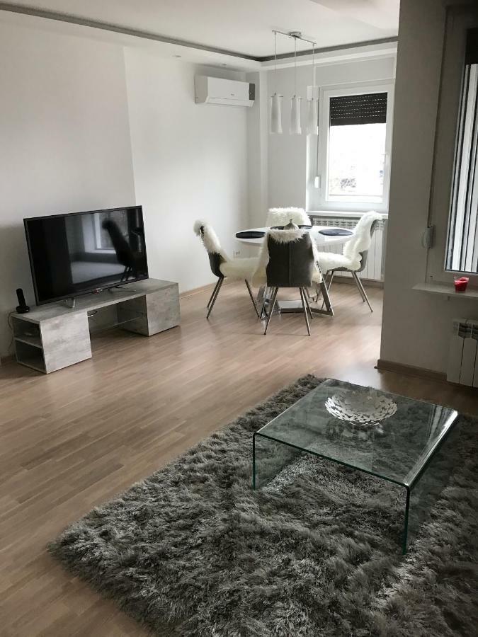 Apartman Oslo Belgrado Buitenkant foto